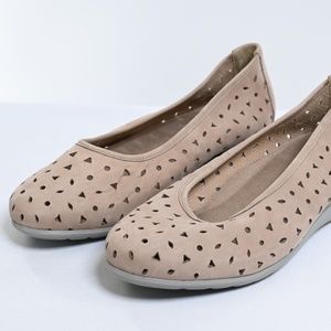 Munro Suede Walking Shoe